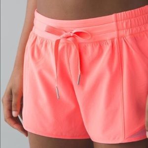 Lululemon Hotty hot short 2.5”